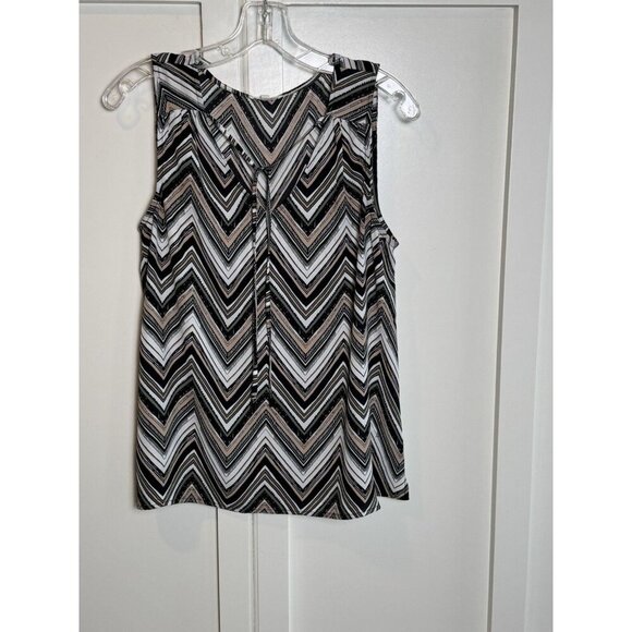 Maurices Sleeveless Chevron Blouse - Picture 1 of 9